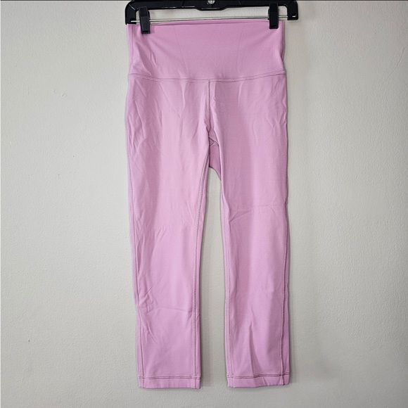 SOLD Lululemon Wunder Under Crop (High-Rise) Full-On Luxtreme 21" in Pink Taupe - Picture 6 of 8